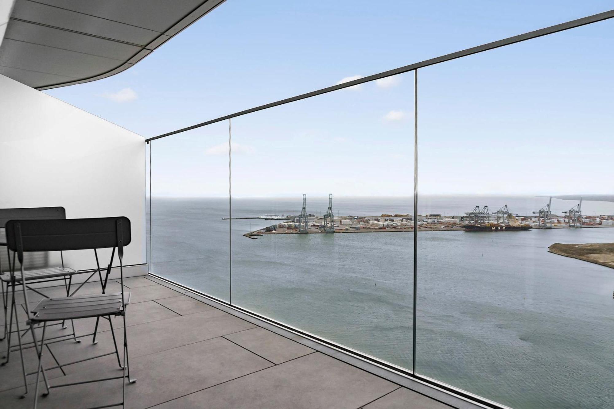 Apartamento Penthouse Paradise On 39Th Floor Århus Exterior foto