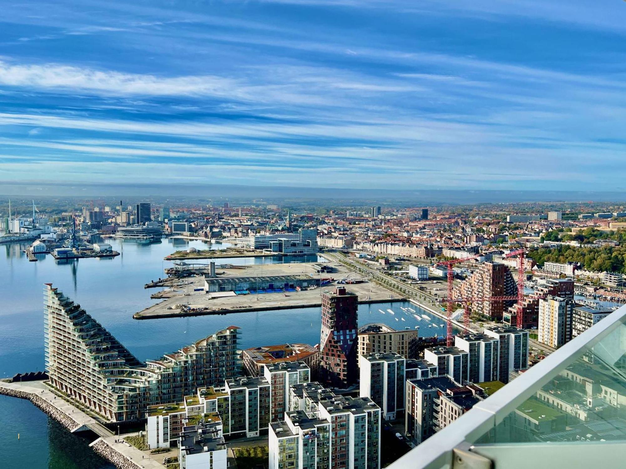 Apartamento Penthouse Paradise On 39Th Floor Århus Exterior foto